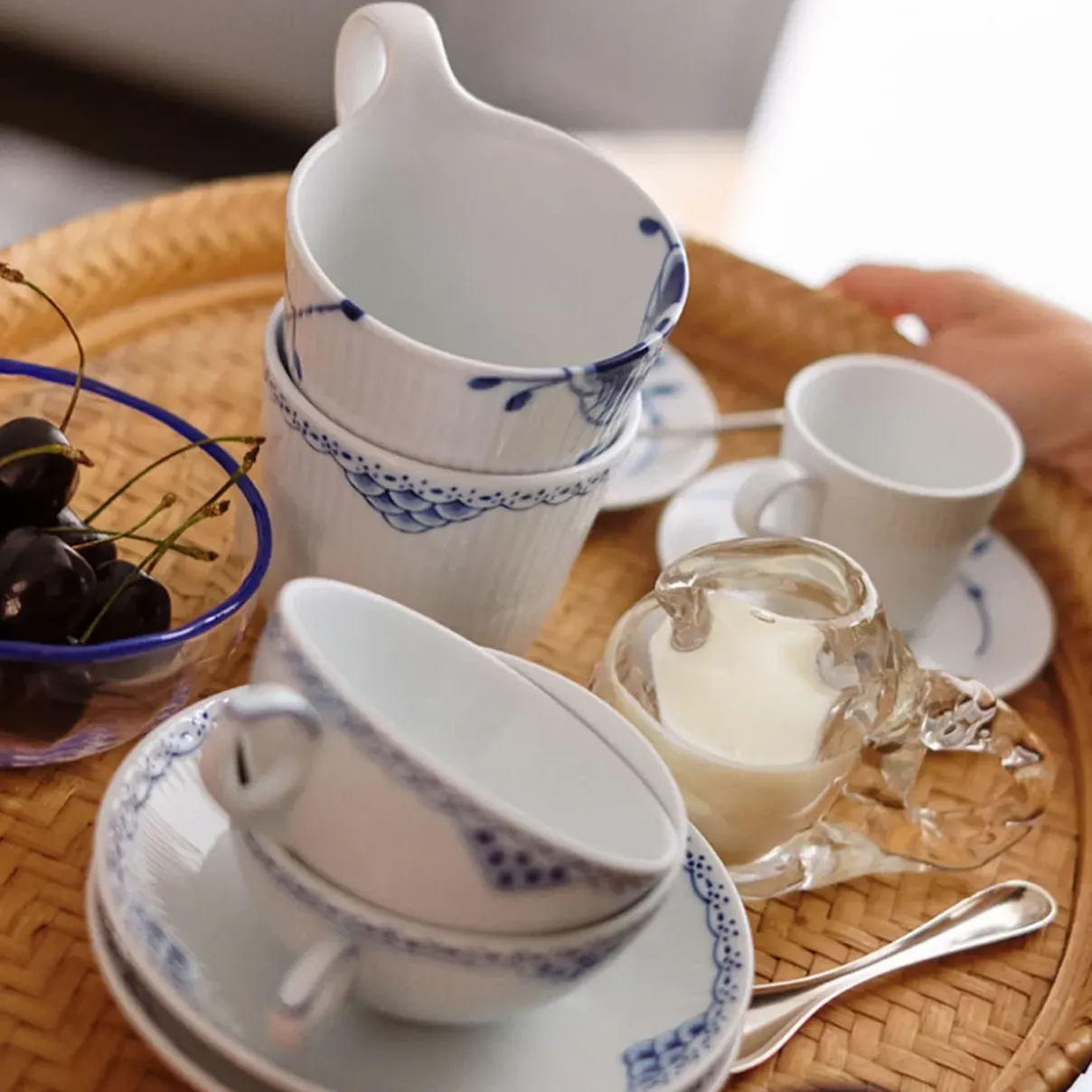 Royal Copenhagen Blå Mega Riflet|Kaffekopper*Blå Mega Riflet højhankskop, 33 cl Blå Mega Riflet
