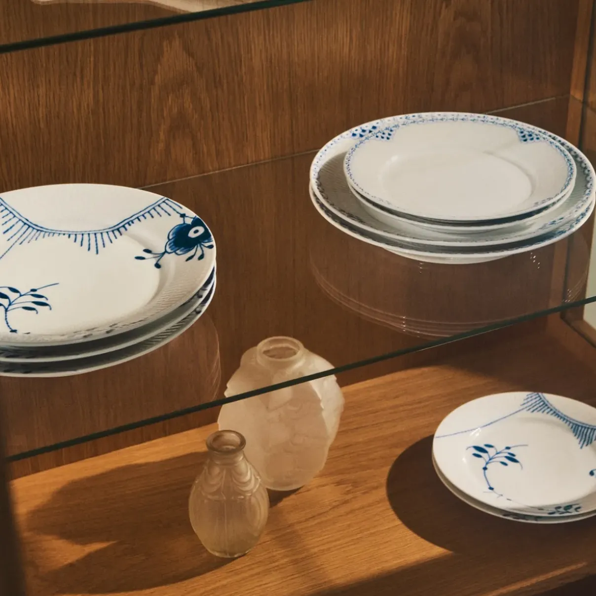 Royal Copenhagen Blå Mega Riflet|Frokost Tallerkener*Blå Mega Riflet tallerken, , 22 cm Dekoration 2