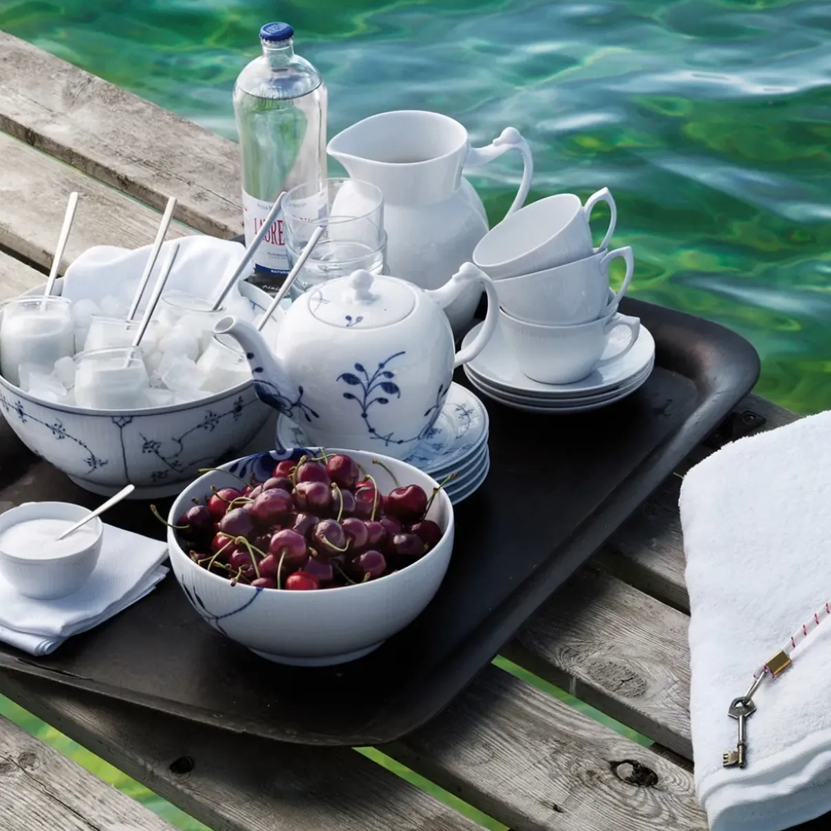 Royal Copenhagen Hvid Riflet|Kander*Hvid Riflet kande, 1,7 l