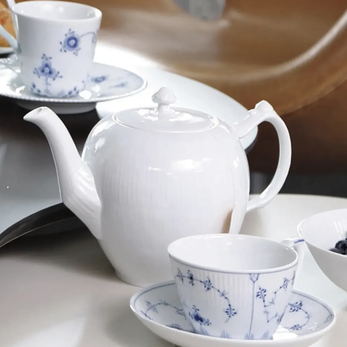 Royal Copenhagen Hvid Riflet|Kander*Hvid Riflet tekande, 100 cl