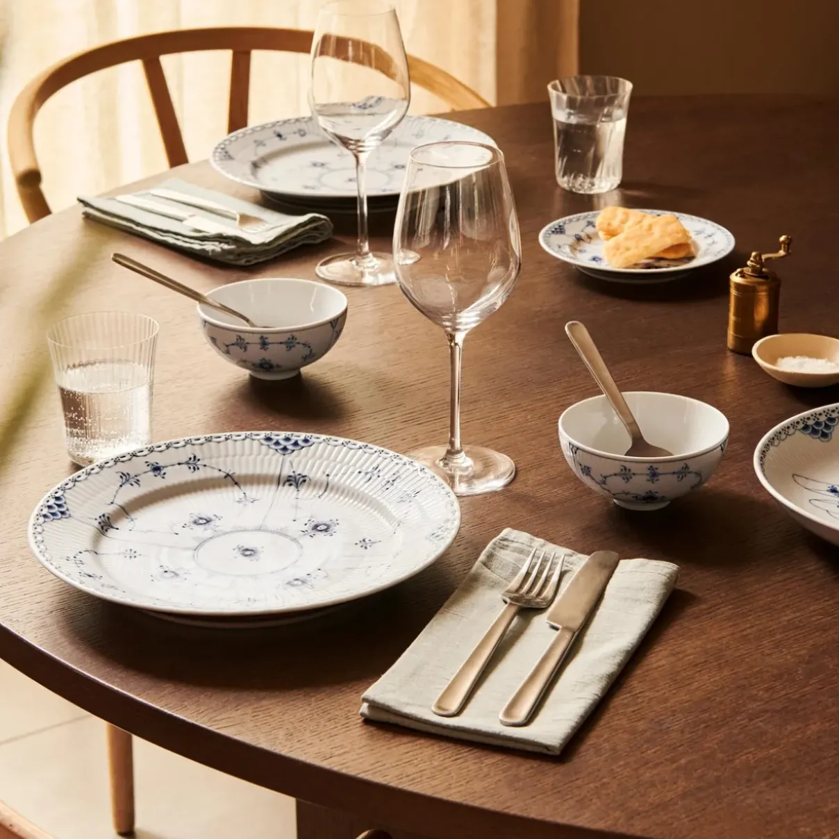 Royal Copenhagen Musselmalet Halvblonde|Middagstallerkener*Musselmalet Halvblonde tallerken, 25 cm
