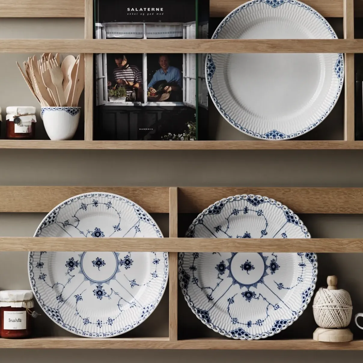 Royal Copenhagen Musselmalet Halvblonde|Frokost Tallerkener*Musselmalet Halvblonde tallerken, 22 cm