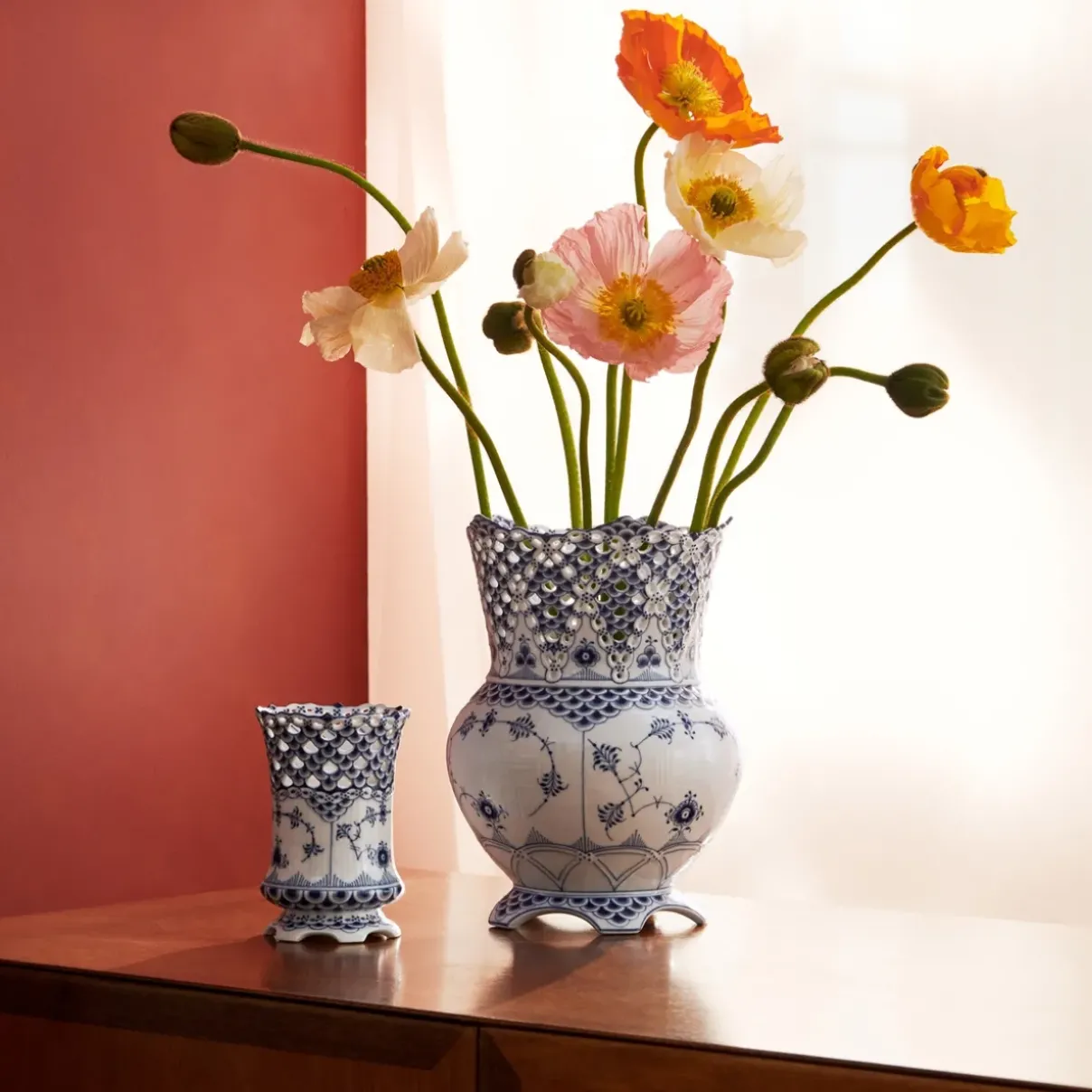 Royal Copenhagen Eksklusive Steldele|Musselmalet Helblonde*Musselmalet Helblonde vase, 11 cm