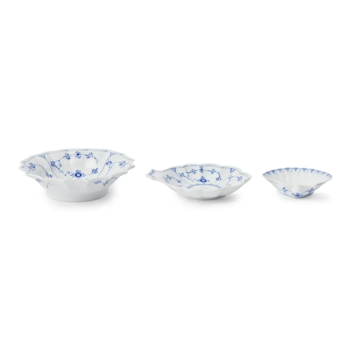 Royal Copenhagen Eksklusive Steldele|Musselmalet Riflet*Musselmalet Riflet serveringssæt, 17,5 cm, 15,5 cm, 10,5 cm, 3 stk.