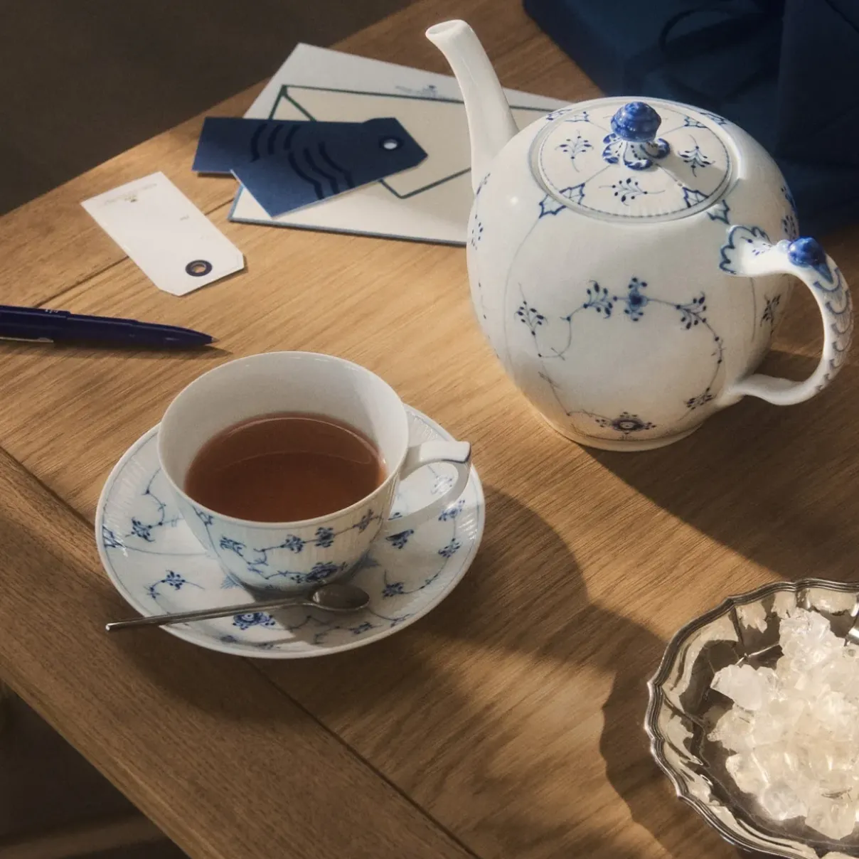 Royal Copenhagen Eksklusive Steldele|Musselmalet Riflet*Musselmalet Riflet tekande, 100 cl