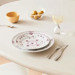Royal Copenhagen Eksklusive Steldele|Purpur Musselmalet Halvblonde*Purpur Musselmalet Halvblonde tallerken, 22 cm