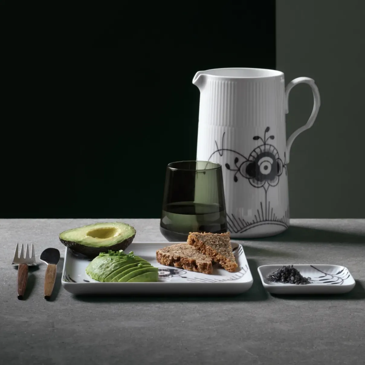 Royal Copenhagen Sort Mega Riflet|Firkantede Tallerkener*Sort Mega Riflet firkantet tallerken, 20 cm