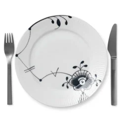 Royal Copenhagen Sort Mega Riflet|Frokost Tallerkener*Sort Mega Riflet tallerken, 22 cm