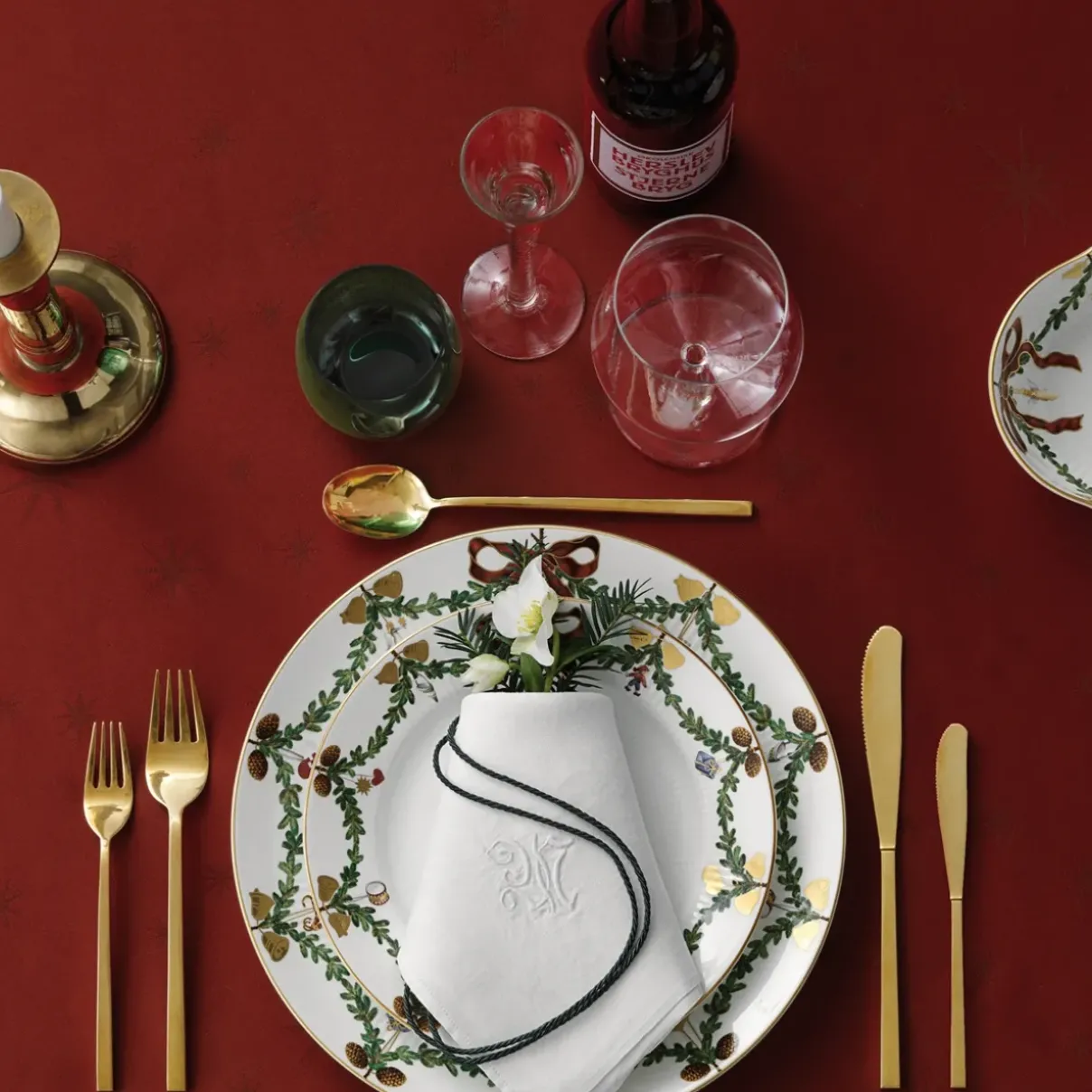 Royal Copenhagen Stjerne Riflet Jul|Fade*Stjerne Riflet Jul fad, 22 cm