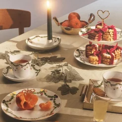 Royal Copenhagen Stjerne Riflet Jul|Kaffekopper*Stjerne Riflet Jul højhankskop, 33 cl