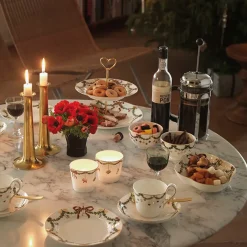 Royal Copenhagen Stjerne Riflet Jul|Kaffekopper*Stjerne Riflet Jul højhankskop og underkop, 27 cl