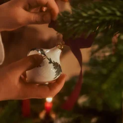 Royal Copenhagen Stjerne Riflet Jul|Julepynt*Stjerne Riflet Jul ornament, 8,5 cm, 2 stk.