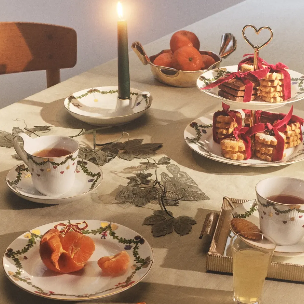 Royal Copenhagen Stjerne Riflet Jul|Frokost Tallerkener*Stjerne Riflet Jul tallerken, 21 cm