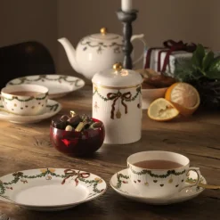 Royal Copenhagen Stjerne Riflet Jul|Desserttallerkener*Stjerne Riflet Jul tallerken, 19 cm