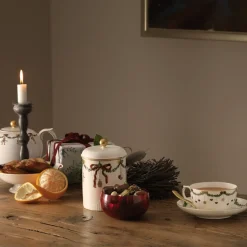 Royal Copenhagen Stjerne Riflet Jul|Desserttallerkener*Stjerne Riflet Jul tallerken, 19 cm